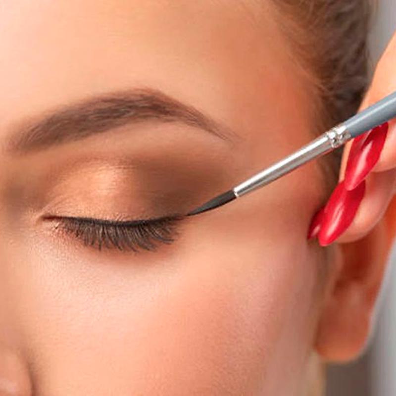 maquillaje y manicura - Tesia Peluqueros